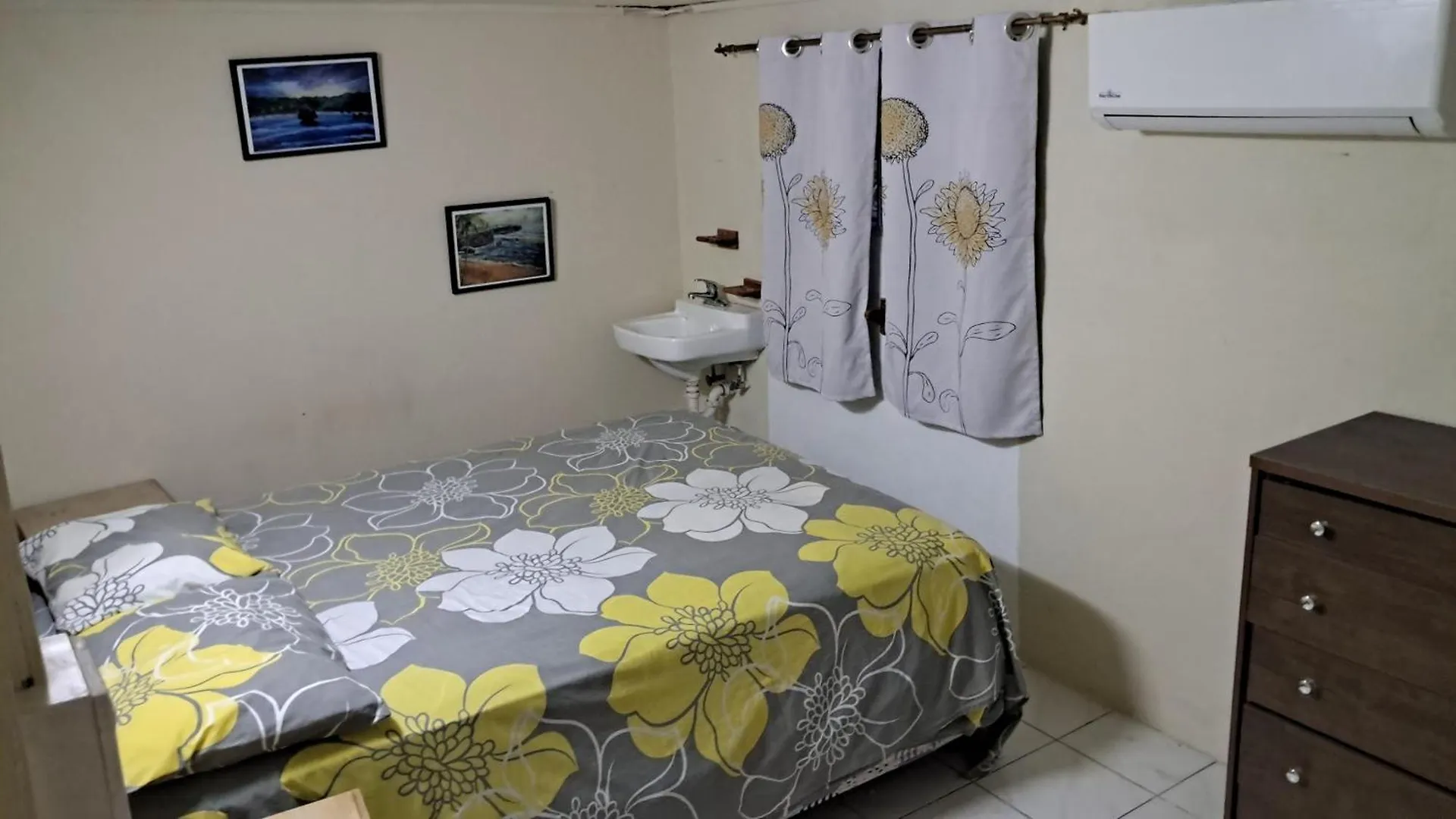 Surfer'S Lodge بريدج تاون 0*, بريدج تاون بربادوس