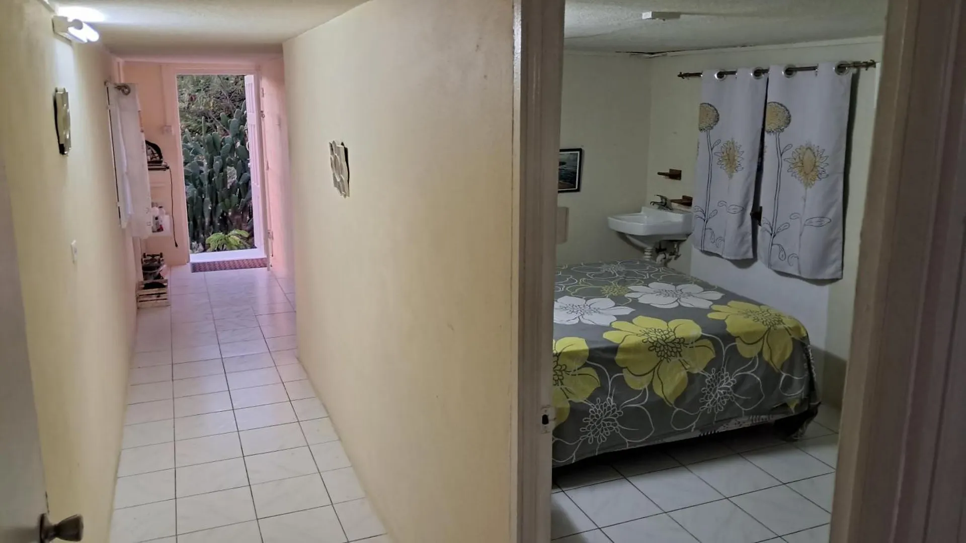 Surfer'S Lodge بريدج تاون شقة بريدج تاون